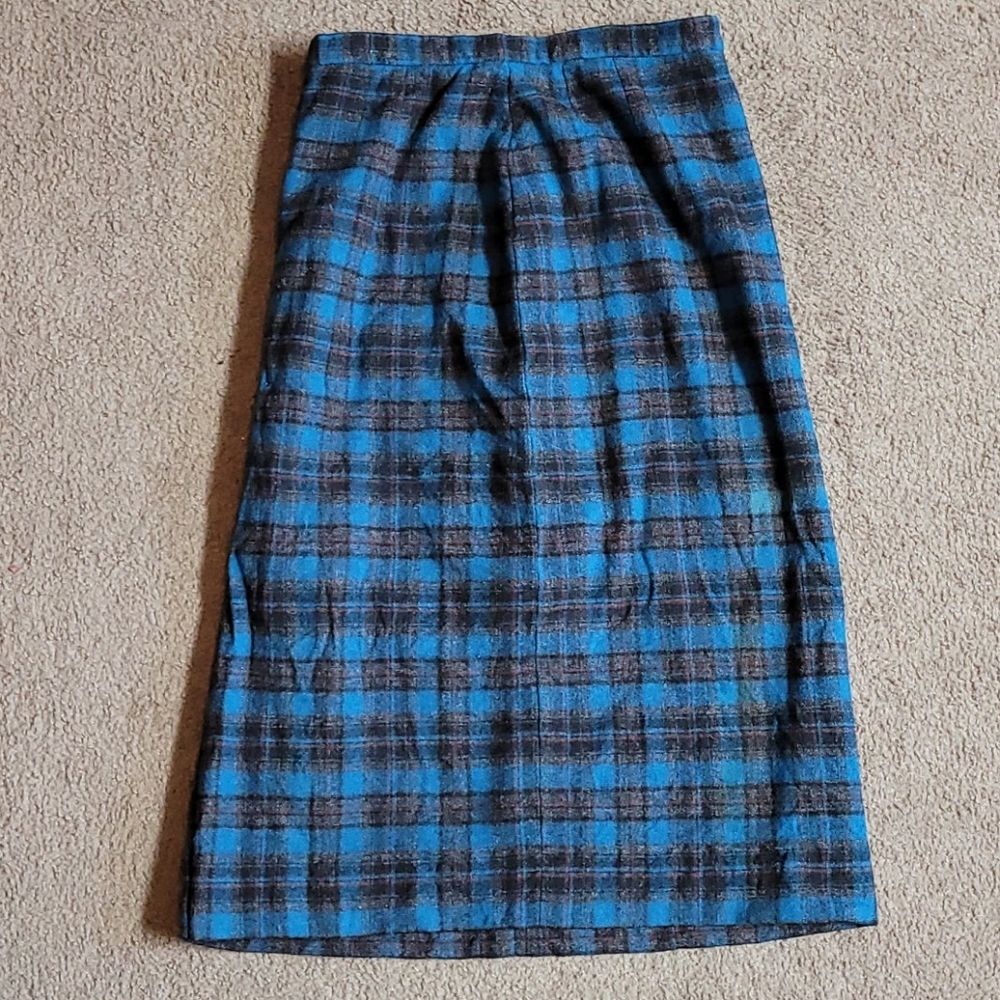 Plaid wool skirt